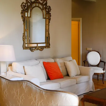 Capponi Classic Apartment-3